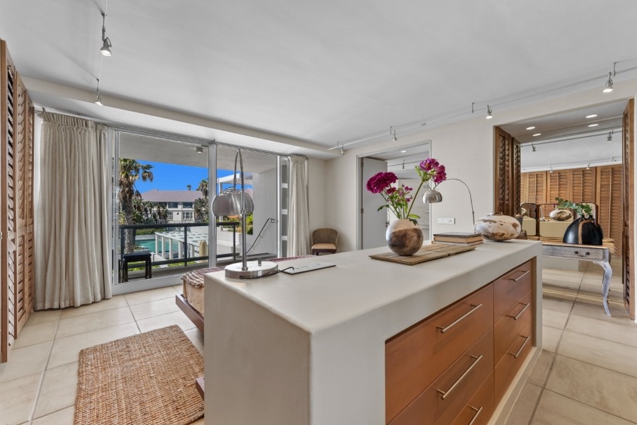 To Let 3 Bedroom Property for Rent in Bantry Bay Western Cape